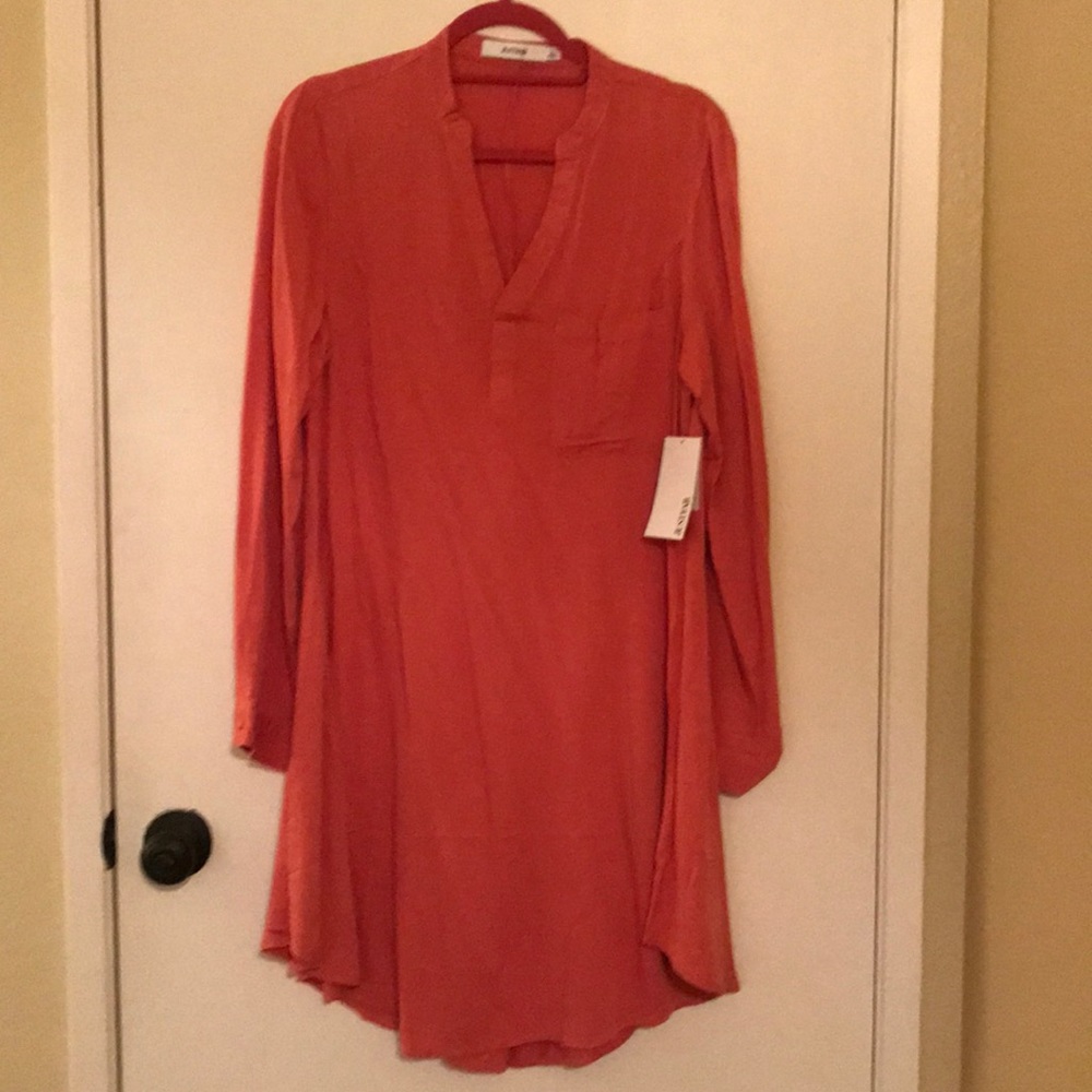 Long sleeve shift dress